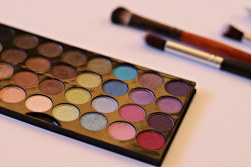 Maquillage de soirée : les erreurs à ne pas commettre